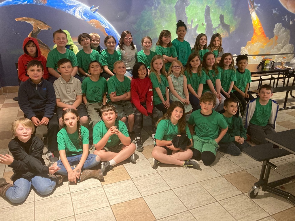3rd graders at Longway Planetarium